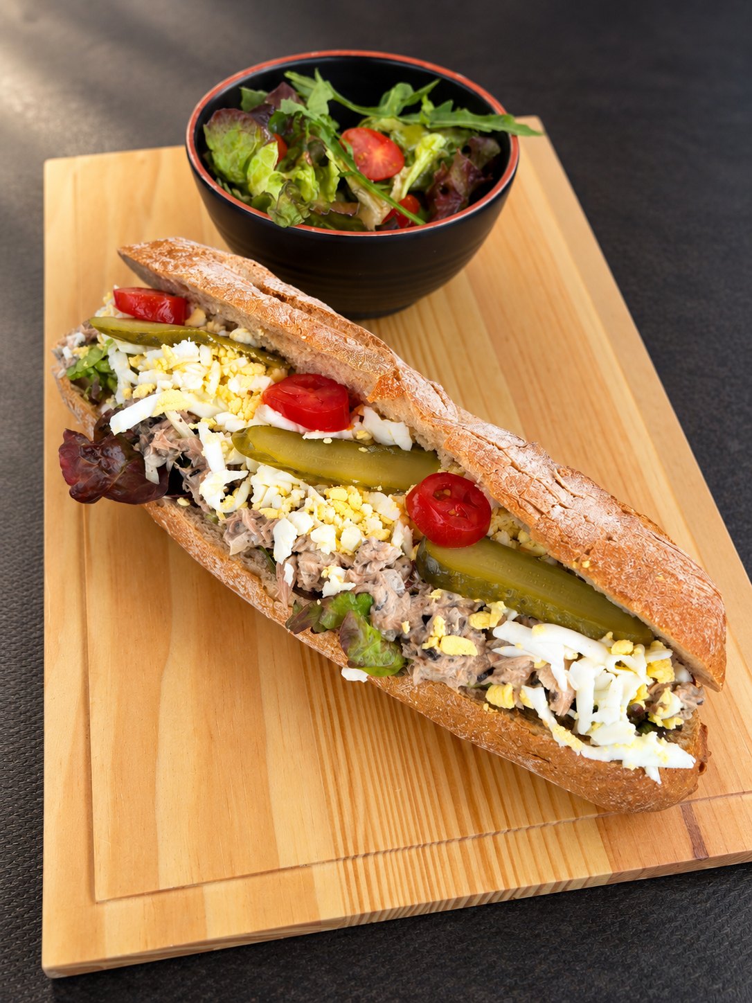 Sandwich et salade